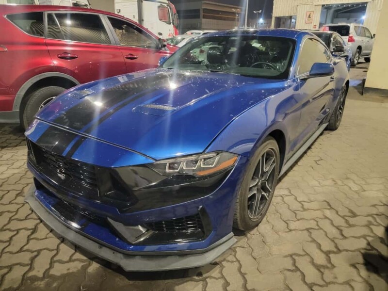 Car image 8